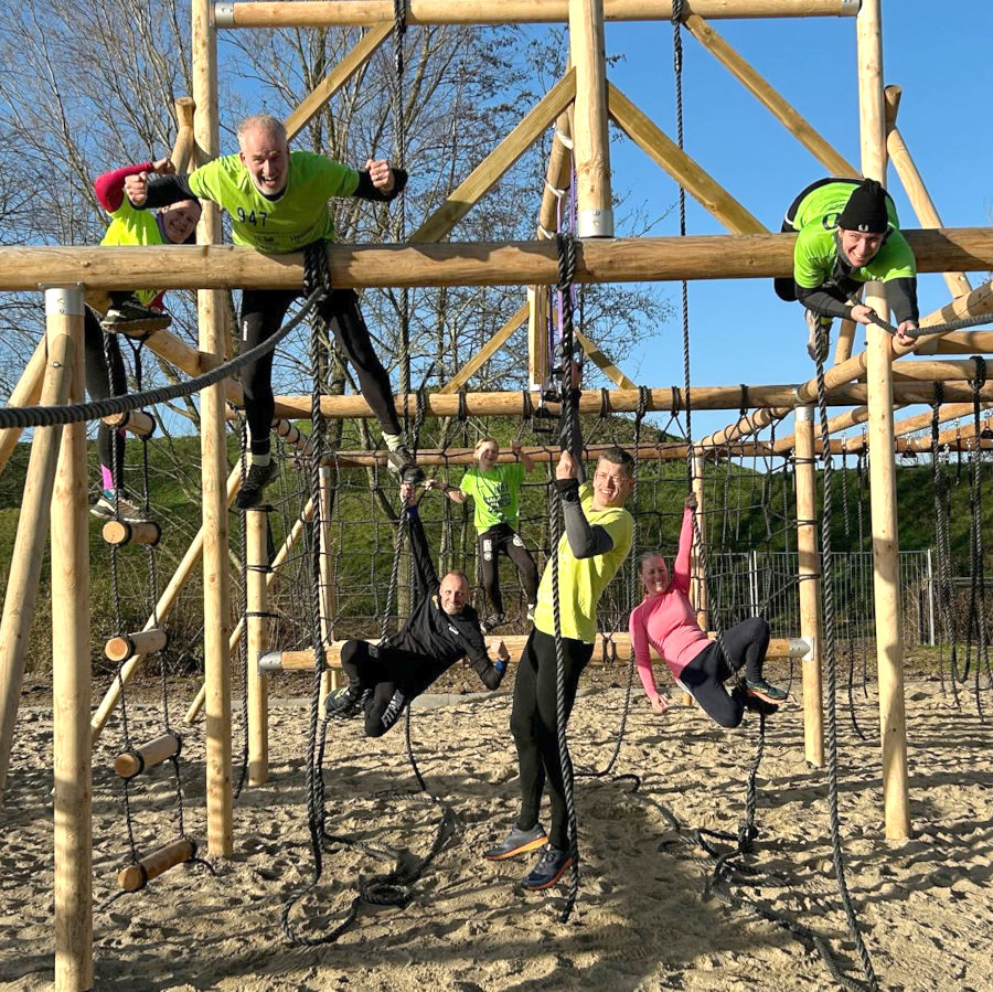 Enthausiaste sporters in het Fitpark